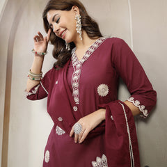 Cotton Calf Length Solid 3/4 Sleeve V-Neck Straight Kurta Suit Set