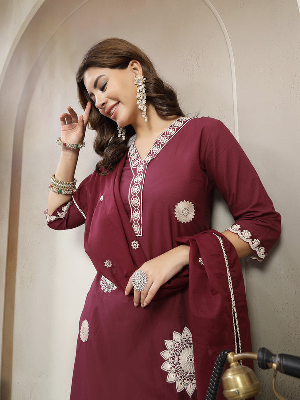 Cotton Calf Length Solid 3/4 Sleeve V-Neck Straight Kurta Suit Set