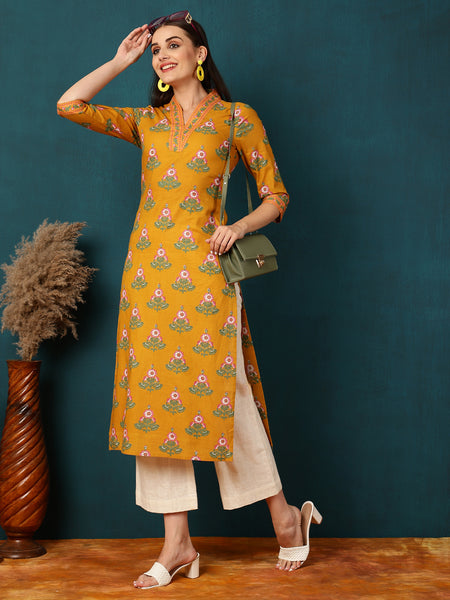 Cotton  Calf length Length Floral  Straight 3/4 Sleeves V  Kurta