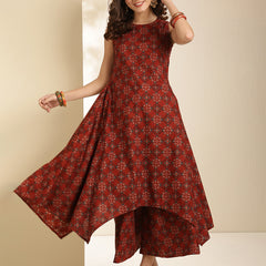 Maroon Rayon Printed Sleeveless Round Neck Asymmetrical Kurta Bottom Set