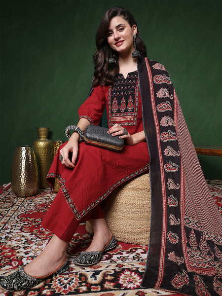Maroon Rayon Calf Length Solid 3/4 Sleeves Round Neck Straight Kurta Suit Set