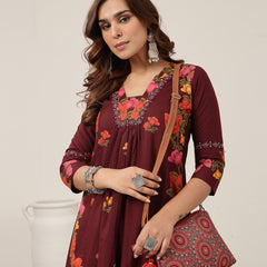 Rayon Calf Length Printed 3/4 Sleeve V-Neck Flared Kurta