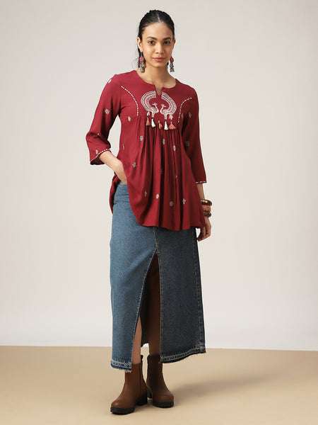 Rayon Hip Length Solid 3/4 Sleeve Round Neck Flared Top