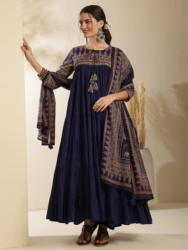 Maroon Pure Cotton Solid 3/4 Sleeves Key Hole Neck Anarkali Kurta Suit Set