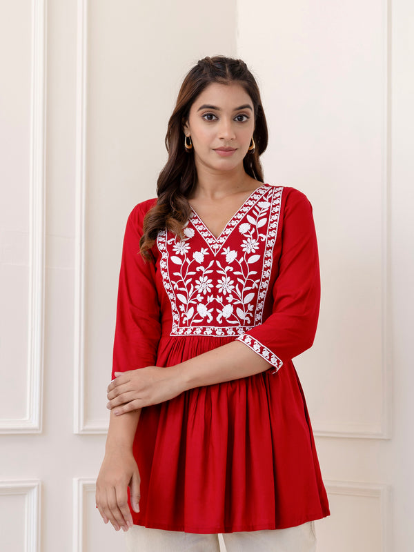 Maroon Rayon Hip Length Solid V-Neck Solid Embroidered Semi-Flared Top