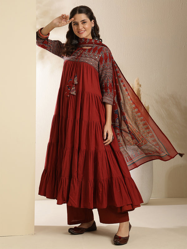 Maroon Pure Cotton Solid 3/4 Sleeves Key Hole Neck Anarkali Kurta Suit Set