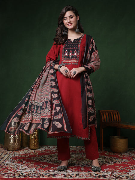 Maroon Rayon Calf Length Solid 3/4 Sleeves Round Neck Straight Kurta Suit Set