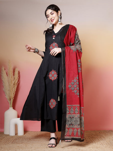 Rayon Calf Length Solid 3/4 Sleeves V-Neck Flared Kurta Suit Set