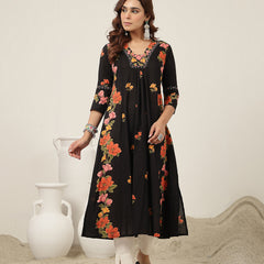 Rayon Calf Length Printed 3/4 Sleeve V-Neck Flared Kurta