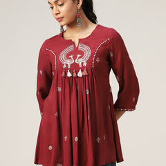 Rayon Hip Length Solid 3/4 Sleeve Round Neck Flared Top