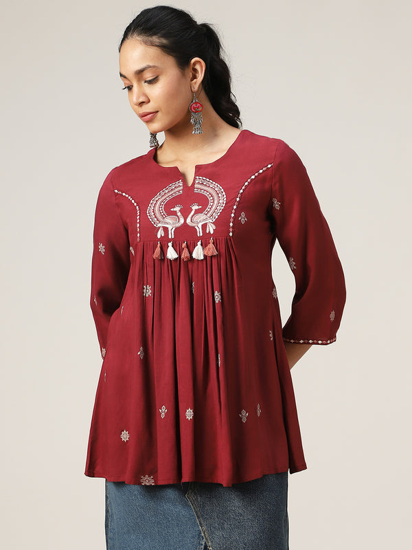 Rayon Hip Length Solid 3/4 Sleeve Round Neck Flared Top