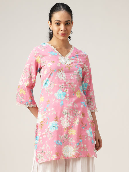 Cotton Hip Length Printed 3/4 Sleeve V-Neck Straight Top