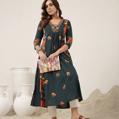 Rayon Calf Length Printed 3/4 Sleeve V-Neck Flared Kurta