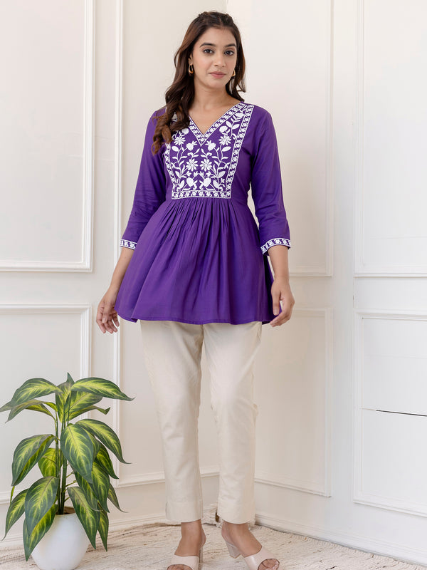 Light Purple Rayon Hip Length Solid V-Neck Solid Embroidered Semi-Flared Top