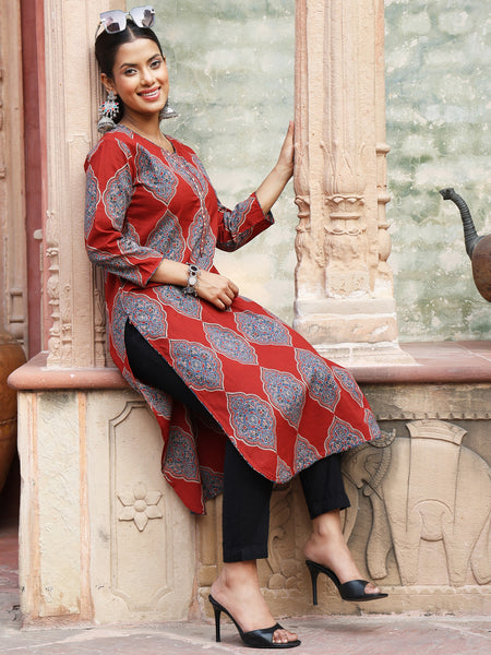 Maroon Cotton Calf Length Printed Straight Round Neck Kurta