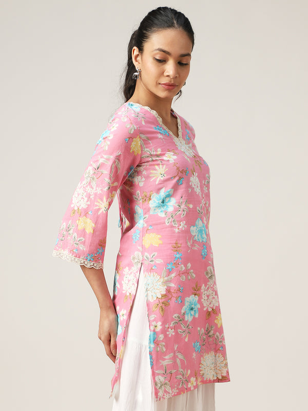 Cotton Hip Length Printed 3/4 Sleeve V-Neck Straight Top