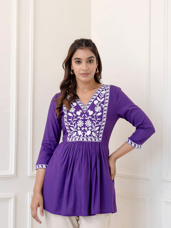 Light Purple Rayon Hip Length Solid V-Neck Solid Embroidered Semi-Flared Top
