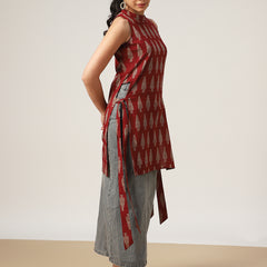 Cotton Mid Length Printed Sleeveless Round Neck Straight Kurta