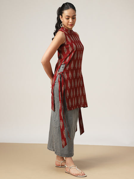 Cotton Mid Length Printed Sleeveless Round Neck Straight Kurta