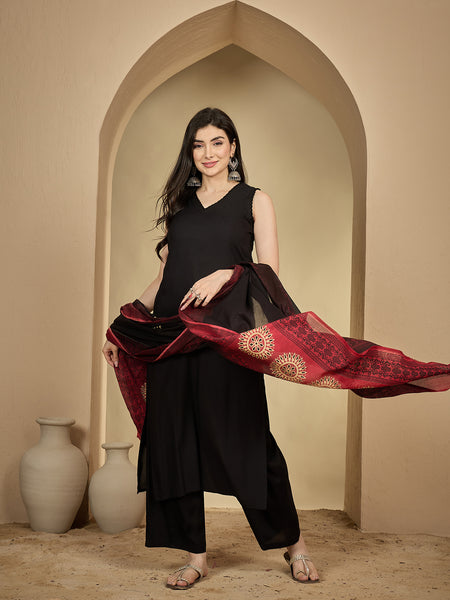 Gulmohar Jaipur Rayon Calf Length Solid Sleeveless V-Neck Straight Kurta Suit Set