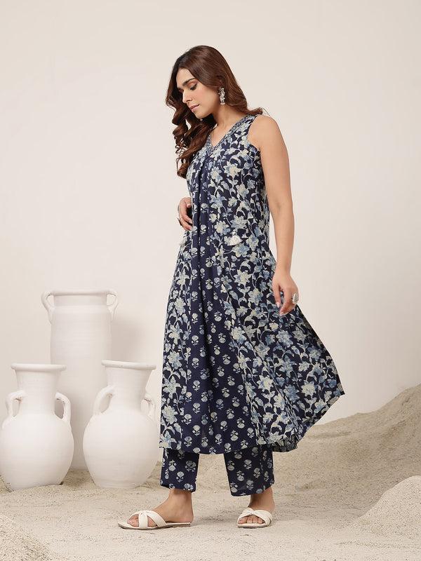 Rayon Calf Length Printed Sleeveless V-Neck Flared Kurta