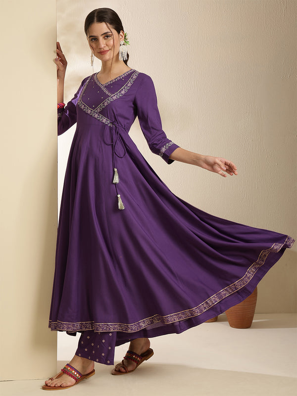 Maroon Rayon Solid 3/4 Sleeves V-Neck Anarkali Kurta Suit Set