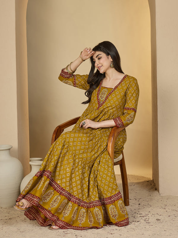 Gulmohar Jaipur Cotton Ankle Length Printed 3/4 Sleeves V-Neck Anarkali Kurta