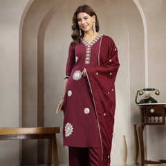 Cotton Calf Length Solid 3/4 Sleeve V-Neck Straight Kurta Suit Set