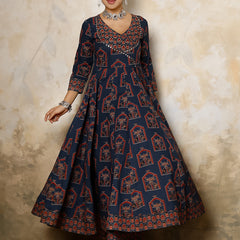 Women Printed Flared Kurta Set