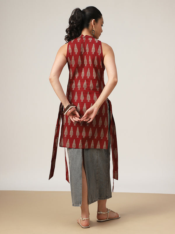 Cotton Mid Length Printed Sleeveless Round Neck Straight Kurta