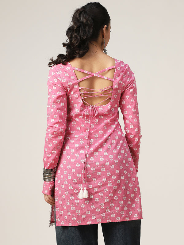 Cotton Hip Length Printed Full Sleeve Sweet Heart Neck Straight Top