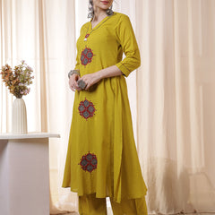 Rayon Calf Length Solid 3/4 Sleeves V-Neck Flared Kurta Suit Set