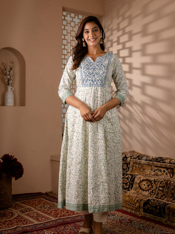 Women Floral Print Straight Kurta