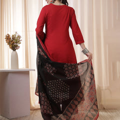 Rayon Calf Length Solid 3/4 Sleeves V-Neck Flared Kurta Suit Set