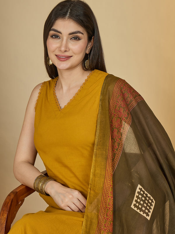 Gulmohar Jaipur Rayon Calf Length Solid Sleeveless V-Neck Straight Kurta Suit Set