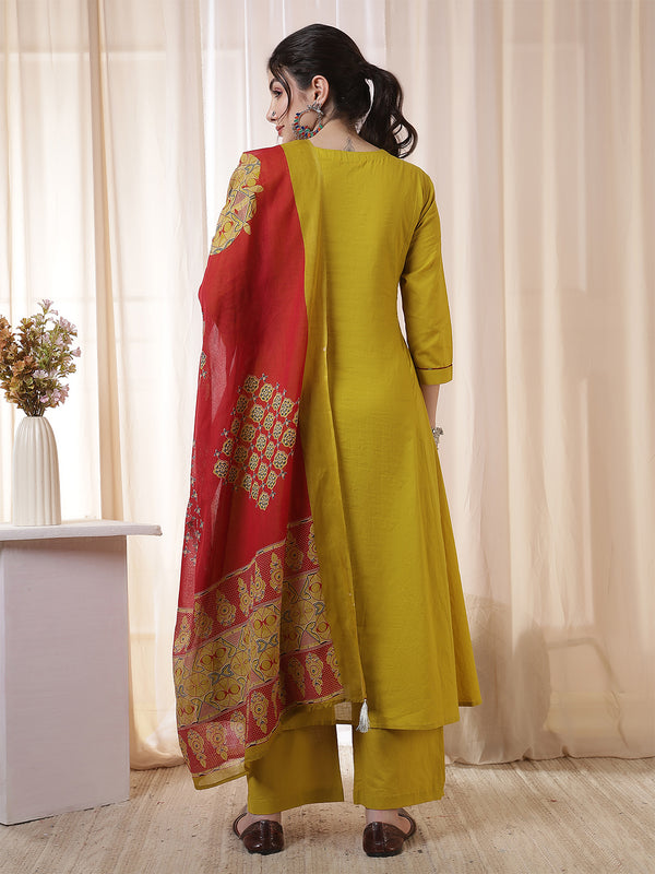 Rayon Calf Length Solid 3/4 Sleeves V-Neck Flared Kurta Suit Set