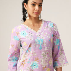 Cotton Hip Length Printed 3/4 Sleeve V-Neck Straight Top