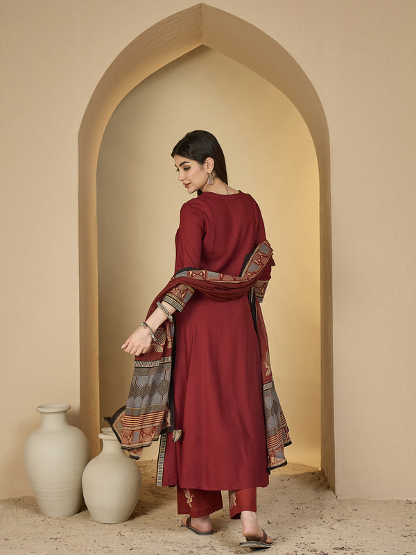 Gulmohar Jaipur Rayon Calf Length Solid 3/4 Sleeves V-Neck Flared Kurta Suit Set