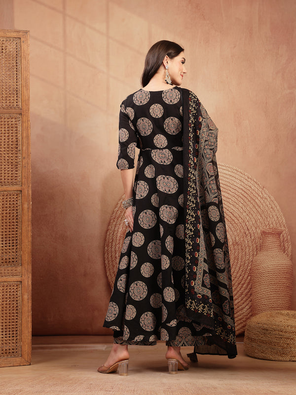 Gulmohar Jaipur Cotton Calf Length Printed 3/4 Sleeve V-Neck Anarkali Kurta Suit Set
