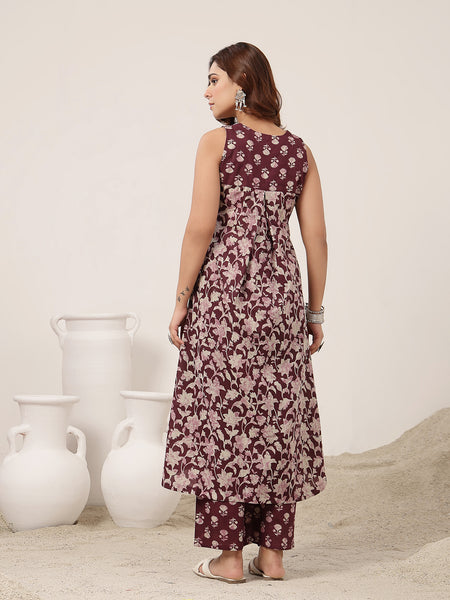 Rayon Calf Length Printed Sleeveless V-Neck Flared Kurta