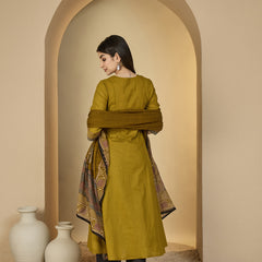Gulmohar Jaipur Rayon Calf Length Solid 3/4 Sleeves V-Neck Flared Kurta Suit Set