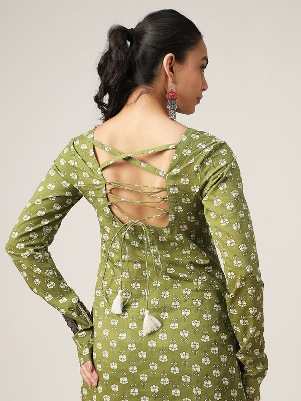 Cotton Hip Length Printed Full Sleeve Sweet Heart Neck Straight Top