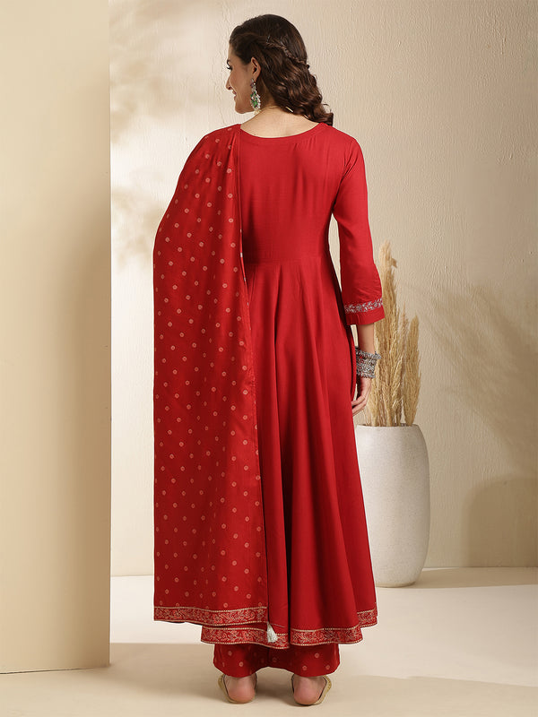 Maroon Rayon Solid 3/4 Sleeves V-Neck Anarkali Kurta Suit Set