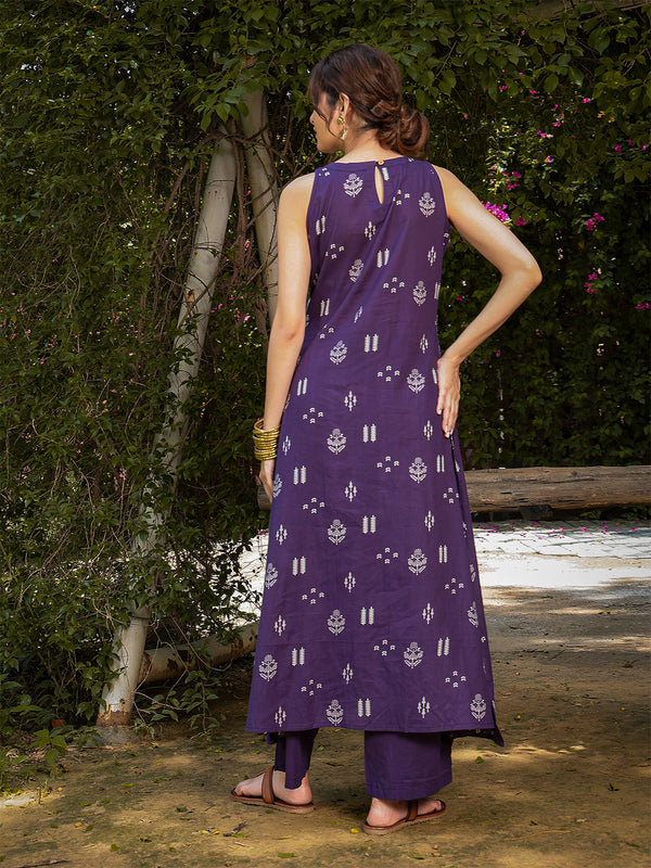Gulmohar Jaipur Rayon Calf Length Printed Sleeveless Round Neck A-Line Kurta Suit Set
