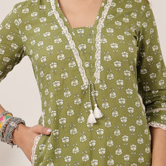 Cotton Calf Length Printed 3/4 Sleeve V-Neck Straight Kurta