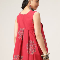 Cotton Hip Length Printed Sleeveless V-Neck Flared Top