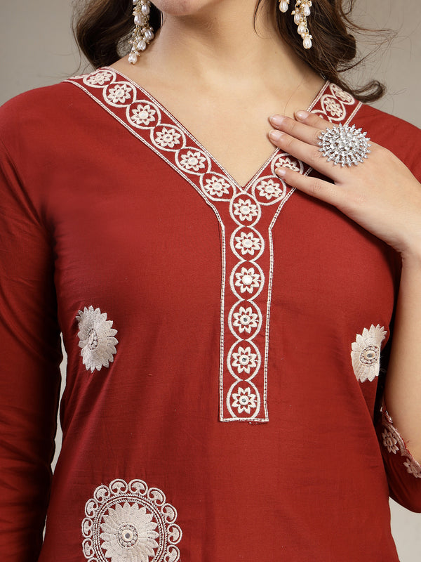 Cotton Calf Length Solid 3/4 Sleeve V-Neck Straight Kurta Suit Set