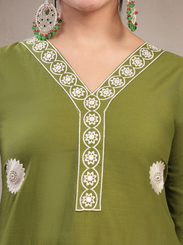 Cotton Calf Length Solid 3/4 Sleeve V-Neck Straight Kurta Suit Set