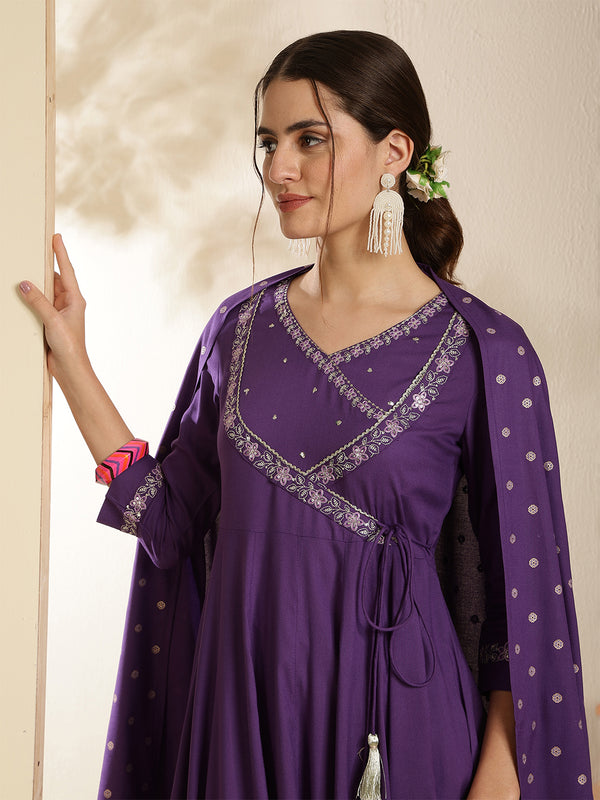 Maroon Rayon Solid 3/4 Sleeves V-Neck Anarkali Kurta Suit Set