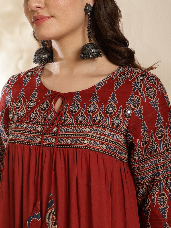 Maroon Pure Cotton Solid 3/4 Sleeves Key Hole Neck Anarkali Kurta Suit Set